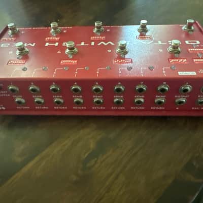 Carl Martin Octa-Switch III 2010s - Red image 2