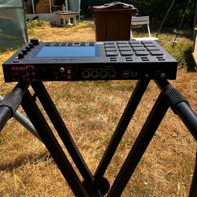 Akai MPC Live Standalone Sampler / Sequencer 2017 - 2020 - Black image 6
