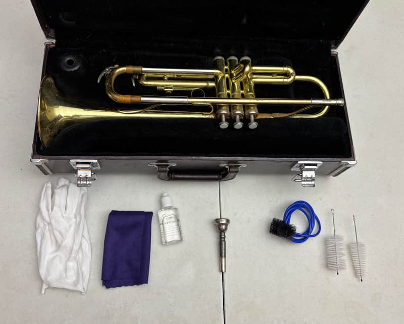 Yamaha YTR-2320 Bb Trumpet – Japan – Smooth Valves – Case & Accessories image 1