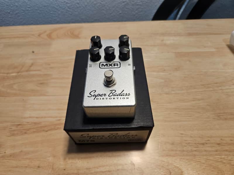 MXR M75 Super Badass Distortion