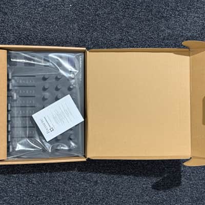 Novation Launch Control XL MK3 MIDI DAW Controller 2025 - Present - Black image 2