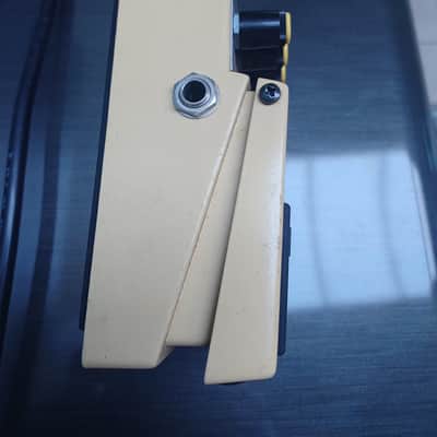 Boss FT-2 Dynamic Filter (Black Label) 1986 - 1989 - Yellow image 4