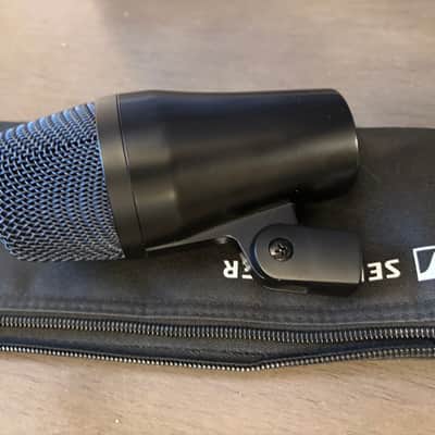 Sennheiser e902 Cardioid Dynamic Kick Drum Microphone 2004 - Present - Black image 2