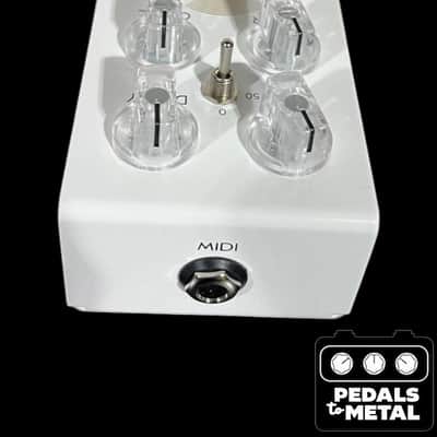 Jet Pedals Revelation - White - X16140 image 4