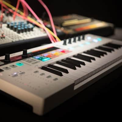 Arturia KeyStep Pro MIDI Controller & Sequencer-White *USA Small Business* image 2