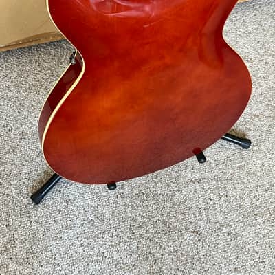 Firefly 335 2021 - Gloss image 6