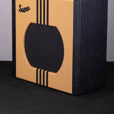 Supro Delta King 12 Tube Combo Amplifier - 1x12, 15-Watt, Tweed/Black image 6