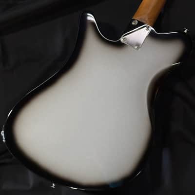 OOPEGG Standard Collection Stormbreaker "Prototype" P90 x 2 w. G5 Vibrato / Silver Burst image 4