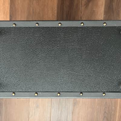 Roland JC-22 Jazz Chorus 2-Channel 30-Watt 2x6.5" Guitar Combo 2016 - Present - Black image 4