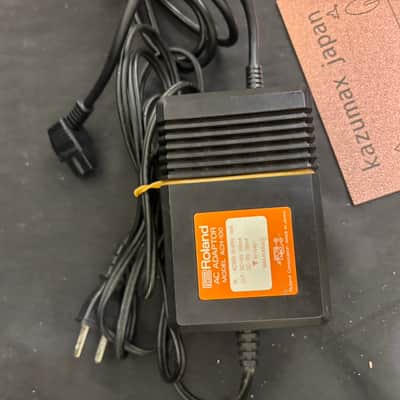 Roland ACH-100 AC Power Supply Adapter Vintage Audio Equipment Tested image 1