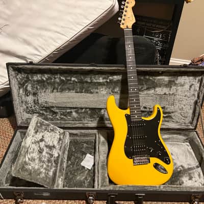 2021 Fender Special Edition Player Stratocaster HSS Ferrari Yellow w/ Ebony FB image 2