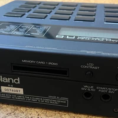 Roland R-8 Human Rhythm Composer + power adaptor + manual image 3