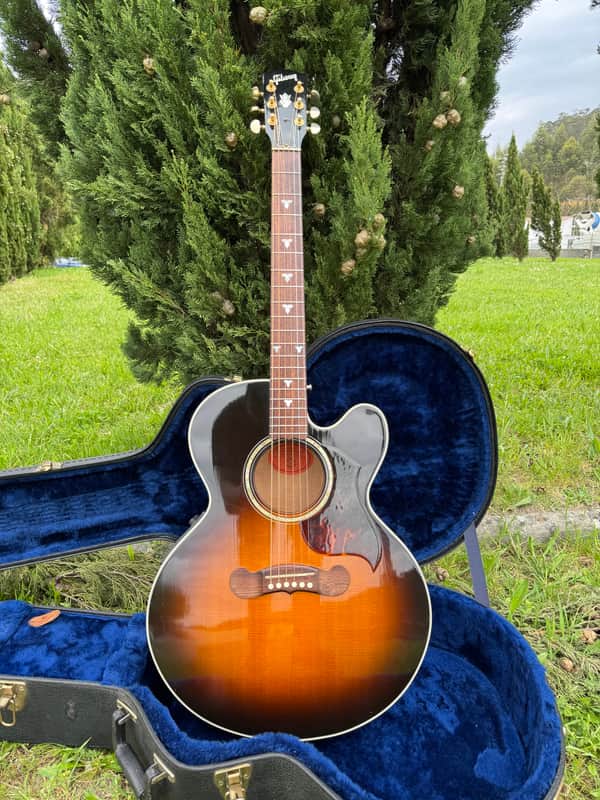 Gibson J-180 EC Cutaway