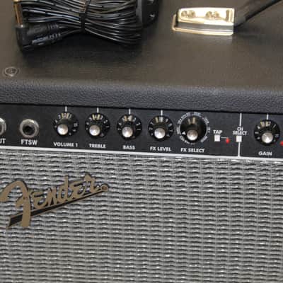 Fender Champion 100 2-Channel 100-Watt 2x12" Solid State Guitar Combo Amp image 10