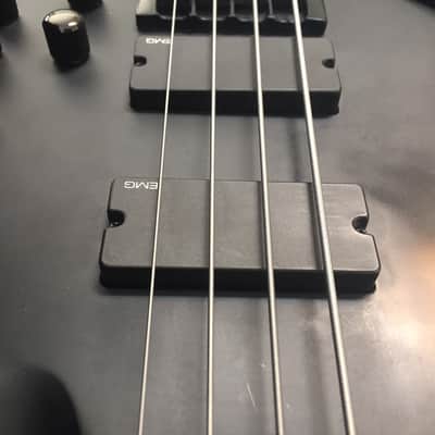 ESP/ LTD B-2005 30th Anniversary Bass 2005 Matt Black image 6