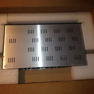 API 3124+ 4-Channel Mic Preamp – Original Box image 6