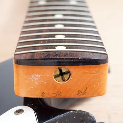 1986 Squier by Fender Stratocaster '62 Vintage Reissue Black Slab Board, Japan MIJ image 16