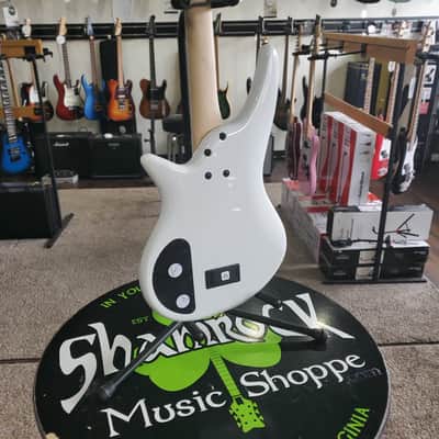 Jackson JS Series JS3 Spectra Bass - Snow White image 7