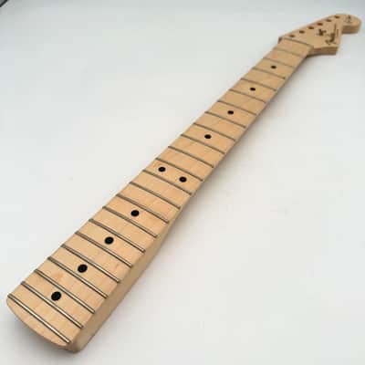 Fender Eric Clapton Stratocaster Neck Mint 26003 image 3