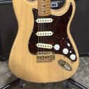 Fender Super Strat Plus Deluxe with Maple Fretboard 1994 - 1996 - Vintage Blond