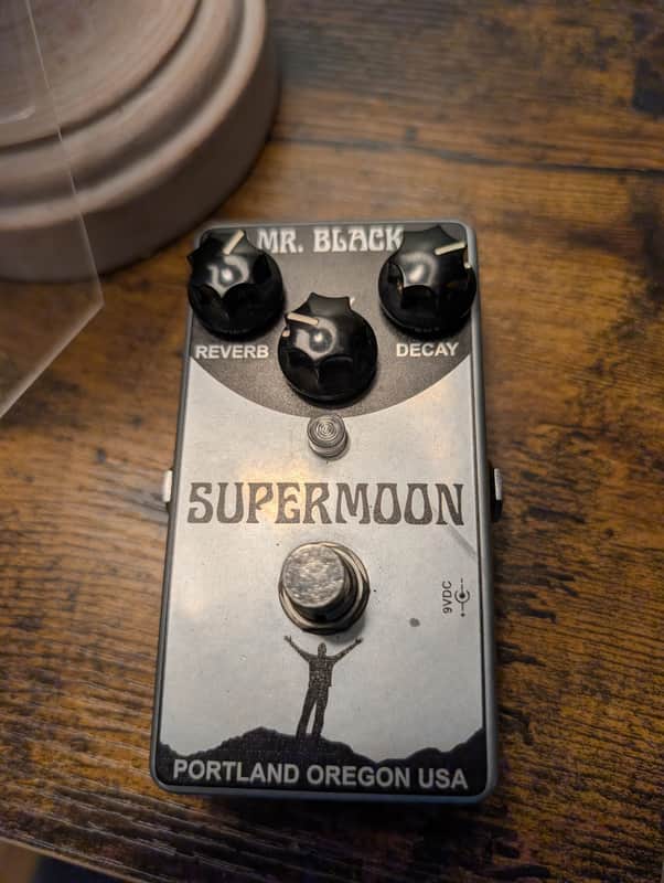 Mr. Black Supermoon Chrome 2014 - Chrome image 1