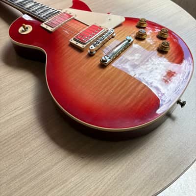 Gibson Lea Paul Standard Heritage Cherry Sunburst image 11