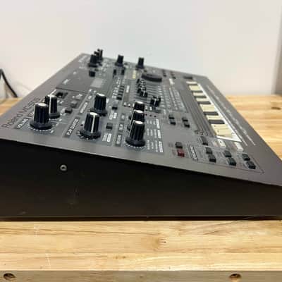 Roland MC-505 Groovebox 1999 | Screen and Potentiometer issues | image 4