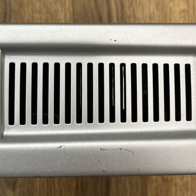QSC GX3 POWER AMPLIFIER STEREO 2x300W @ 8ohms (USED) image 5