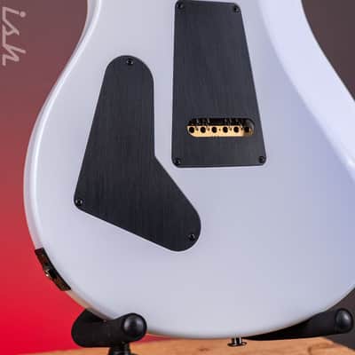 PRS Custom 24 Quilt Artist 1-Piece Top Indigo with White Back image 11