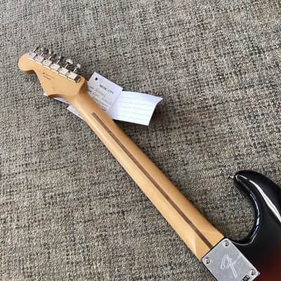 Fender Player II Stratocaster in 3-Color Sunburst image 5