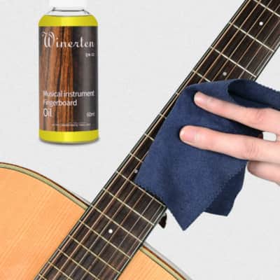 ALLPARTS Fender ST-62 Vintage 60s Original Guitar Pickguard (With 1 bottle of special maintenance oil) image 4