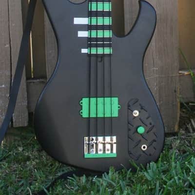 Washburn M-10 2008 Flat Black / Vinnland Green image 1
