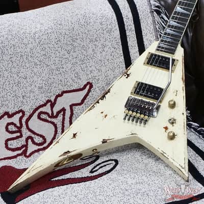 2026 Jackson USA Custom Shop Randy Rhoads RR-2H Floyd Rose Heavy Relic Vanilla Shake Over 3 Tone Burst 7.60 lbs image 8