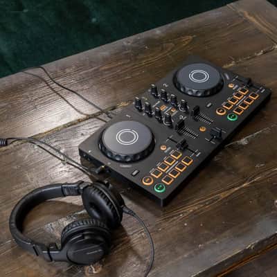 AlphaTheta DDJ-FLX2 Compact 2-Channel DJ Controller with Pioneer DJ DM-50D-BT 5-Inch Bluetooth Active Monitors and Hosa CMR-206 3.5mm TRS to Dual RCA Cable image 6