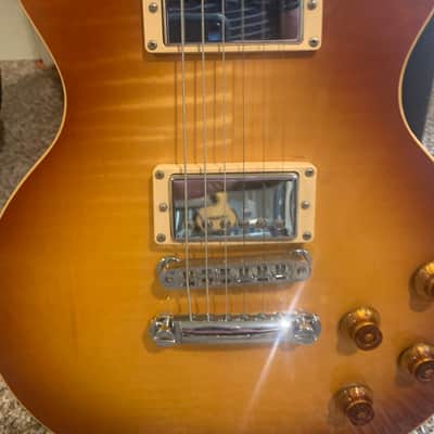 Gibson  Les Paul Standard 2008 - Honey Burst image 2