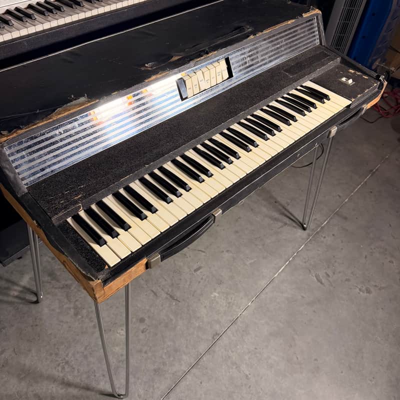 RMI Electra-Piano & Harpsichord 300B Vintage Electric Piano – Project / Restoration image 1