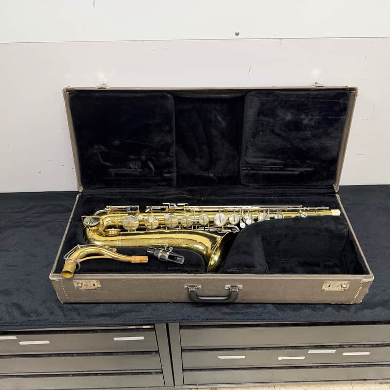 Vintage Buescher Aristocrat Bb Tenor Sax Saxophone with Original Case and Mouthpiece image 1