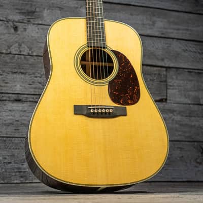 Martin HD-28 image 2