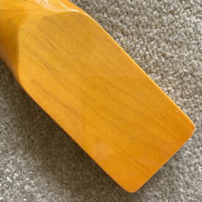 Yellow Guitar Strat Style Maple Wood Neck, 22 Frets Fingerboard image 7
