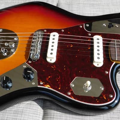 Fender American Professional Classic Jaguar Electric Guitar w/Eyeglass Case 2025 image 5