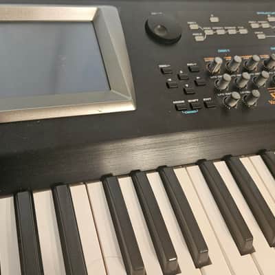 Roland V Synth image 4