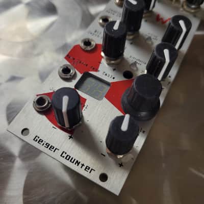 WMD Geiger Counter Eurorack Distortion Sample Rate - Silver image 2