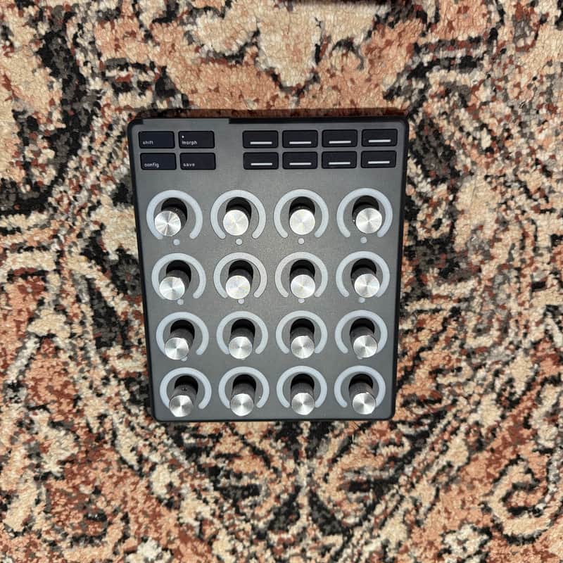 Modern Midi Timepod