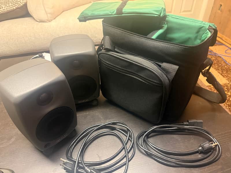 Genelec 8020C 4" Powered Nearfield Studio Monitor (Pair) 2013 - 2017 - Grey image 1
