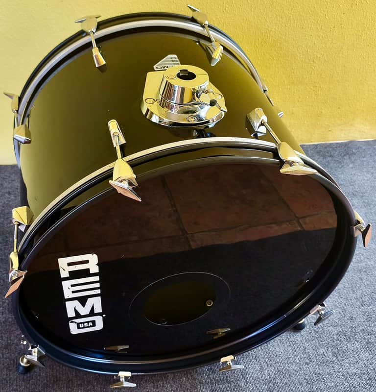 REMO bassdrum  22"x16 - black image 1