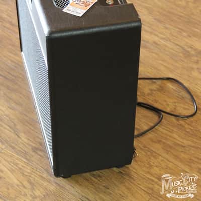 Port City Pearl Combo Amp (SKU 5148CK) image 2