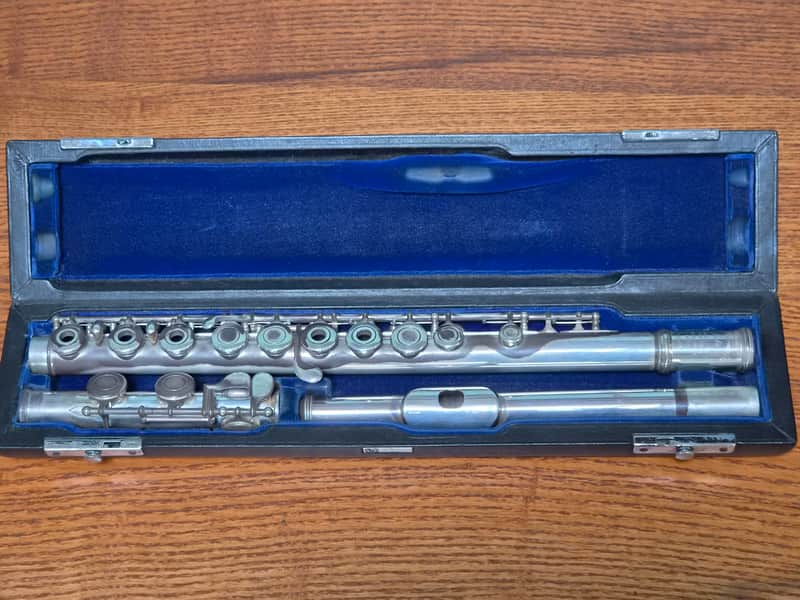 Muramatsu AD series flute with C footjoint, open holes, in-line G image 1
