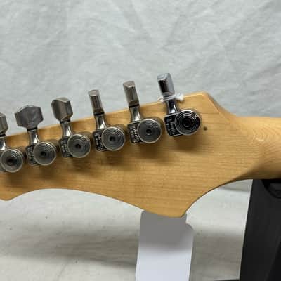Hamer USA Daytona Guitar S-style with Case - Black / Maple neck image 9