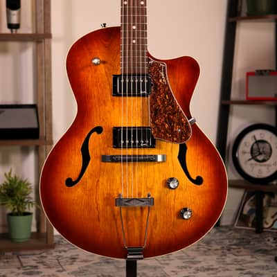 Godin 5th Avenue CW Kingpin II - Rosewood Fingerboard, Cognac Burst image 1