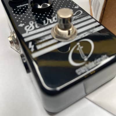 Crazy Tube Circuits Stardust Black Panel Overdrive 2010s - Black with Flag Graphic image 3